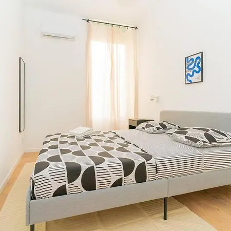 Le Rome -hyper Centre 3 Chambres Climatises Appartamento *